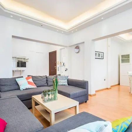 Modern Spacious Apt In Atene Esterno foto