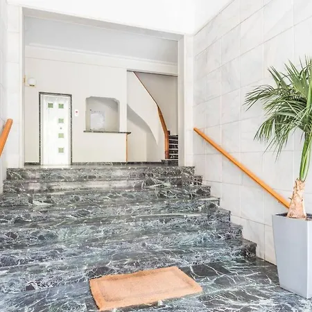 Modern Spacious Apt In Atene Esterno foto