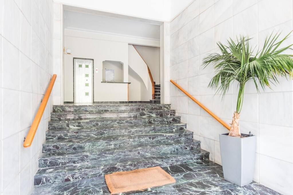 Modern Spacious In Apartament *